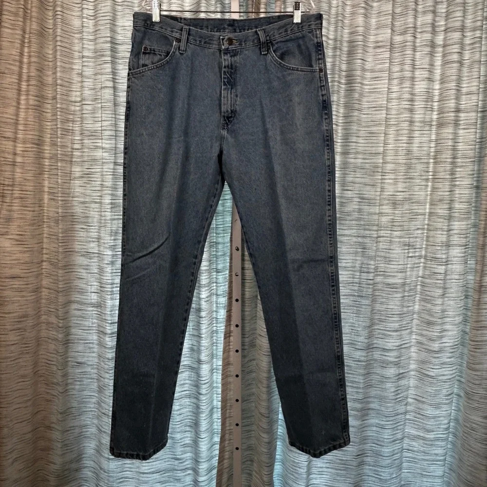 Wrangler Regular Fit Blue Mens 38x32 Straight Leg Denim Jeans